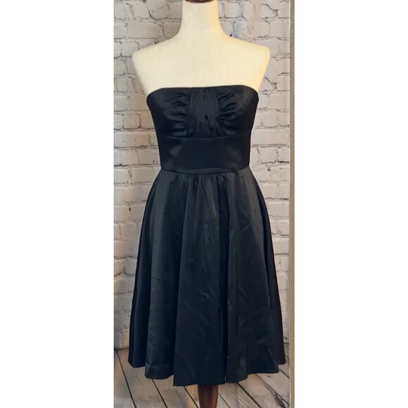 WHITE HOUSE BLACK MARKET Strapless Satin Fit & Flare Formal Dress Black Size 4 - Picture 1 of 8